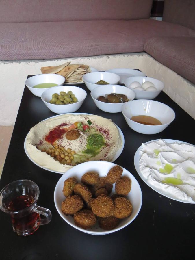 Petra Bedouin Bed And Breakfast Wadi Musa Exterior photo
